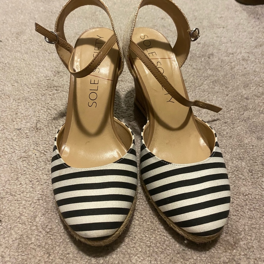 White & black stripe Sole Society wedge